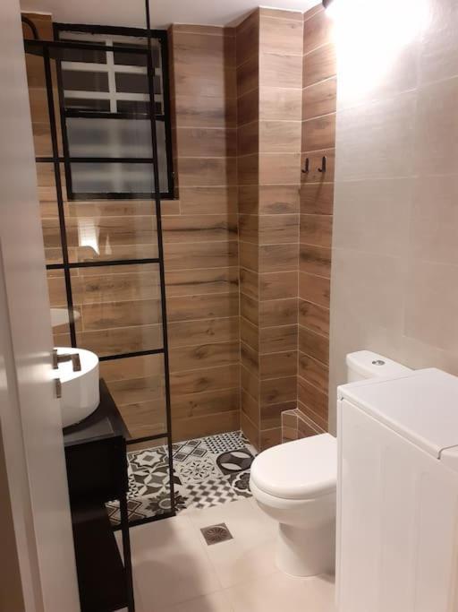 Μοντέρνο Διαμέρισμα - Stylish Appartment Loutraki Εξωτερικό φωτογραφία