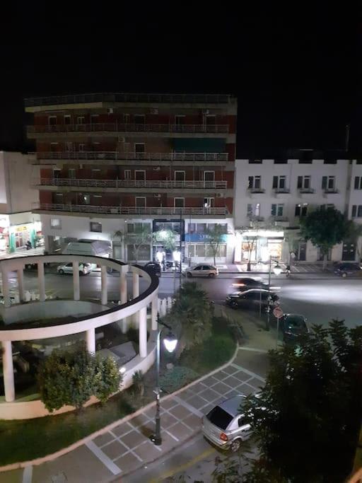 Μοντέρνο Διαμέρισμα - Stylish Appartment Loutraki Εξωτερικό φωτογραφία