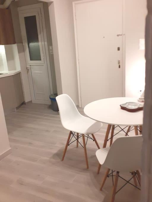 Μοντέρνο Διαμέρισμα - Stylish Appartment Loutraki Εξωτερικό φωτογραφία